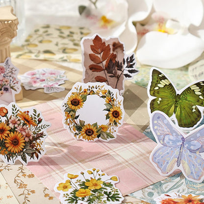 Wmhanler 400Pcs Scrapbook Supplies Vintage Scrapbook Paper Floral Junk Journal Stickers Journaling Supplies for Bullet Journaling, Retro Crafts, Planner, Collage Card Album