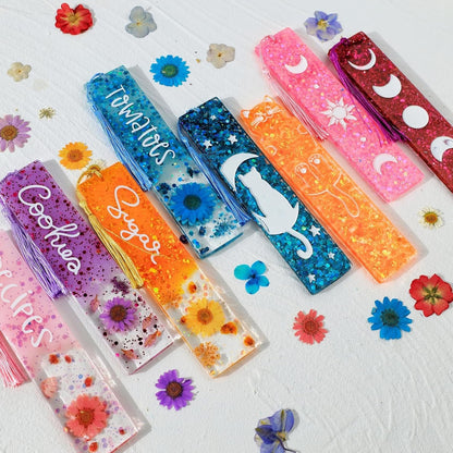 LET'S RESIN Bookmark Resin Molds Silicone 1.5'' Wide, Blank and Cat Moon Pattern Silicone Bookmarks Molds Kit with 20pcs Tassels, Rectangle Bookmark Molds for Epoxy Resin Casting Crafts